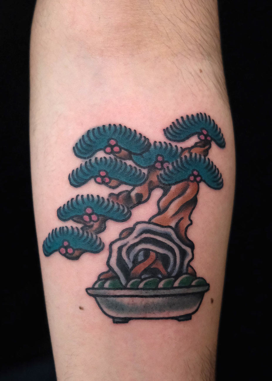 Walk In Tattoo Berlin Good Old Times Tattoo tiny tattoo script
