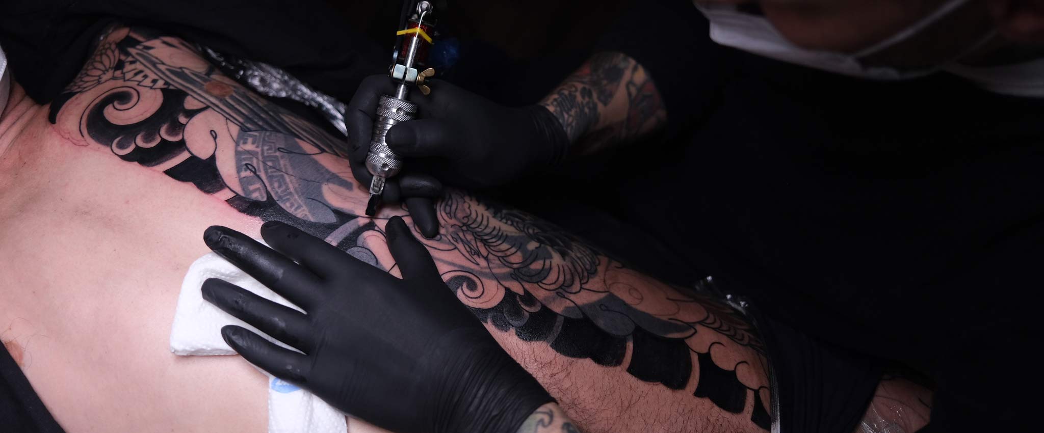 Tennessee Tattoo Artist Is Offering Free Cover Ups Of Racist Tattoos -  Narcity